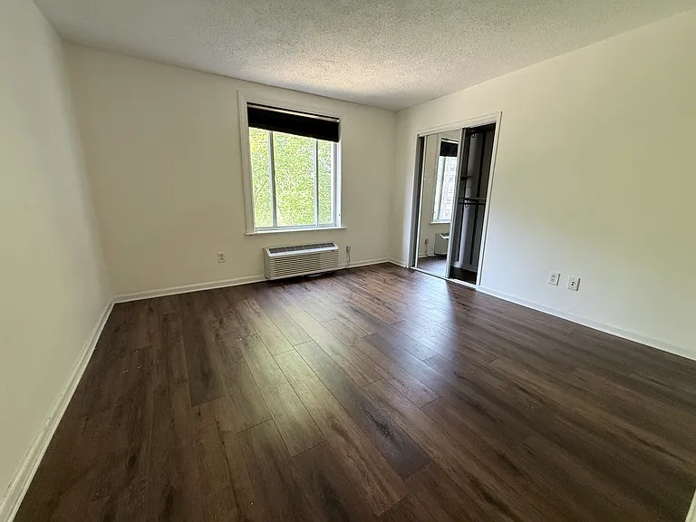 1730 Arlington Blvd #403 — Photo 5