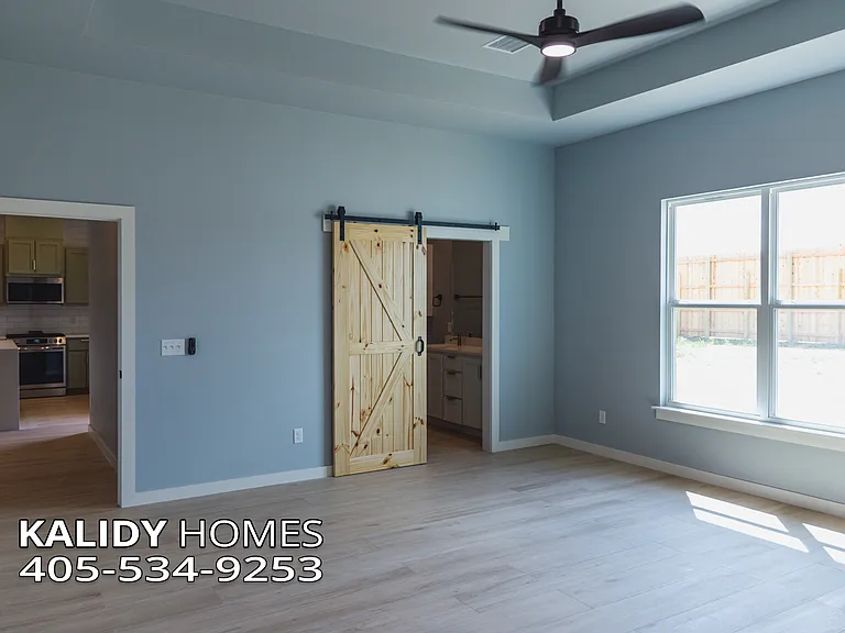 905 S Howard Ave — Photo 10