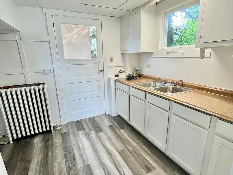 105 N Ridge St — Photo 10