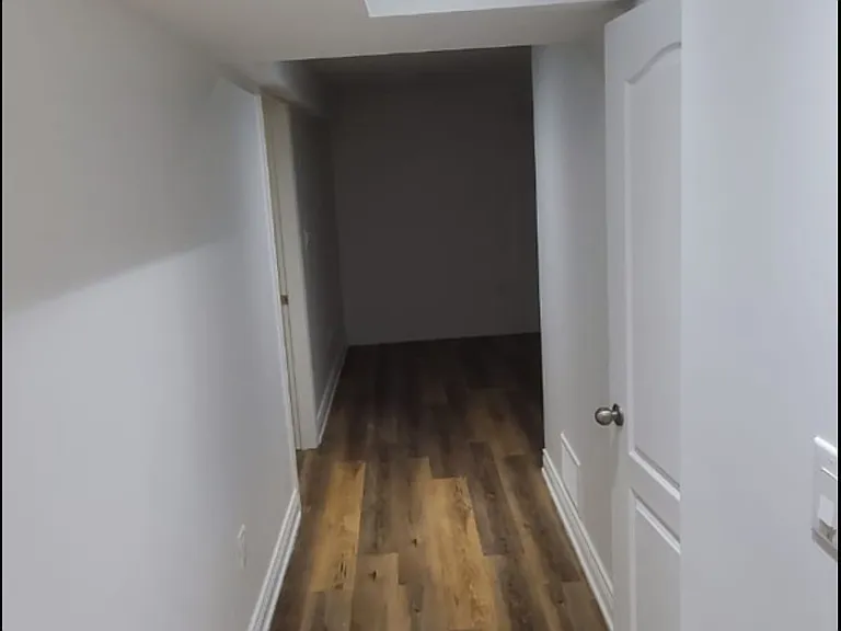 48 Lloydminster Ave #BASEMENT — Photo 6