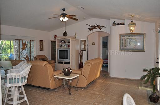 3rd image of 230 McDill Dr