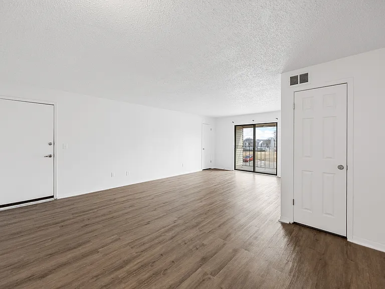 Grand Vision Apartments at Kirkwood — Photo 9