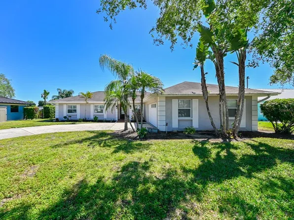 3913 FONTAINBLEAU DRIVE, TAMPA, FL 33634