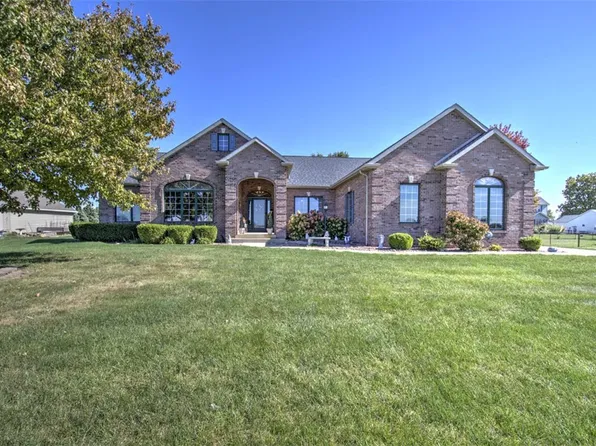 3638 S Long Creek Rd, Decatur, IL 62521