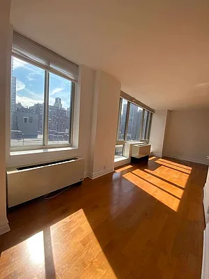 Rented by Park River | media 6