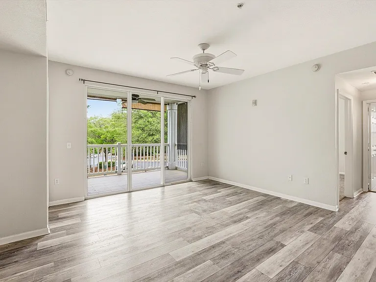 2801 Chancellorsville Dr #718 — Photo 16