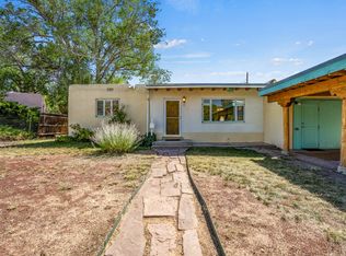 2404 Maclovia Ln, Santa Fe, NM 87505