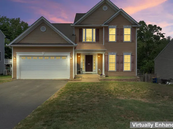 1015 Julian Dr, Fredericksburg, VA 22405