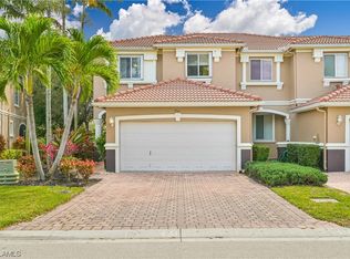 9511 Roundstone Cir, Fort Myers, FL 33967