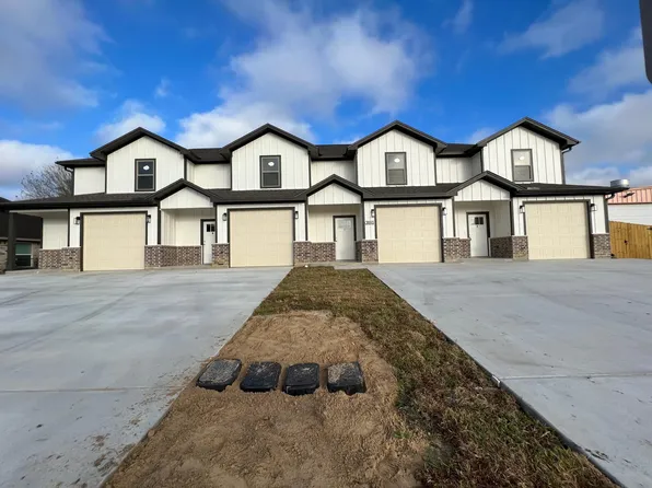 3665 Lake Arthur Dr, Port Arthur, TX 77642