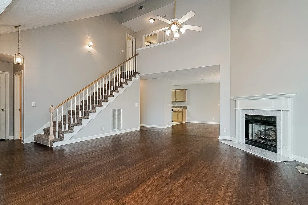 4 bed, 2.5 bath, 2200 sqft, $2,800 — Photo 4