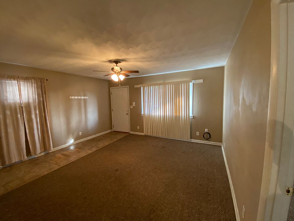 1st image of 535 Fairfield Ave #537