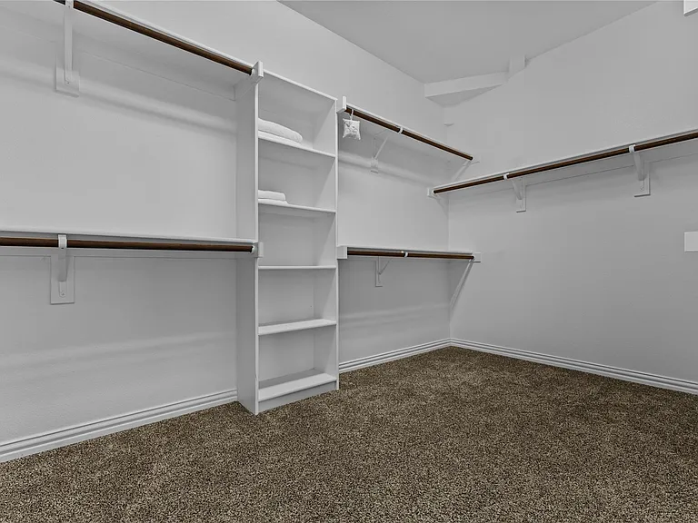 2305 Hickey Dr — Photo 25