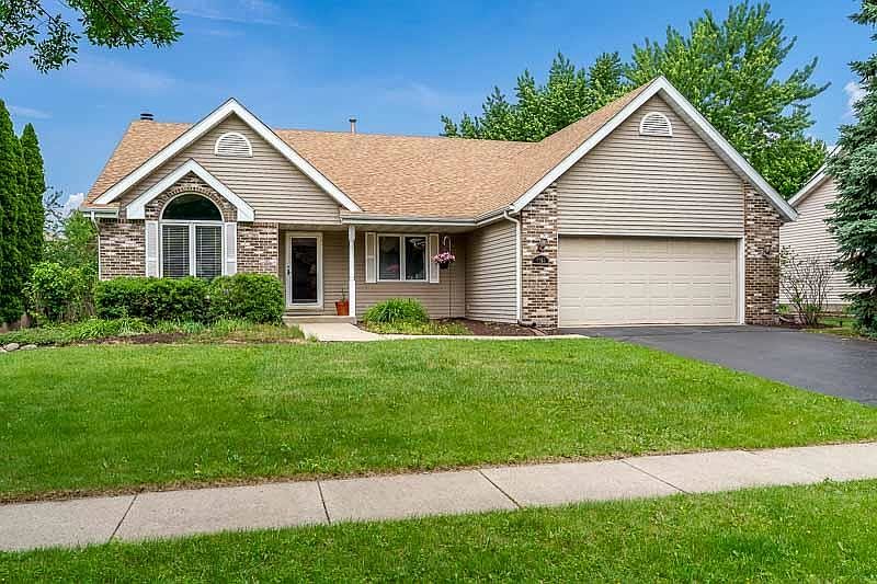 1st image of 7152 Meadow Trce