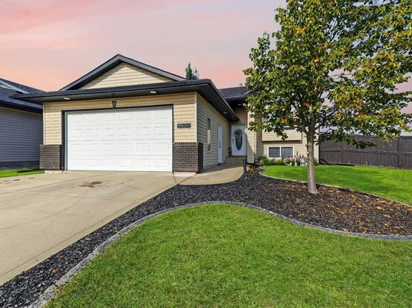 9830 67th Ave, Grande Prairie, AB T8W 2T3