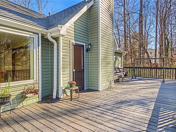 4th image of 357 Falling Timber Ct