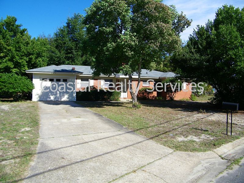 1st image of 53 Hemlock Dr