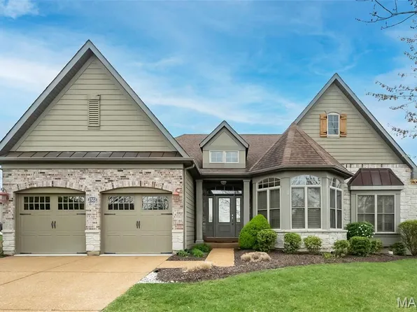2322 Spring Mill Estates Dr, Saint Charles, MO 63303