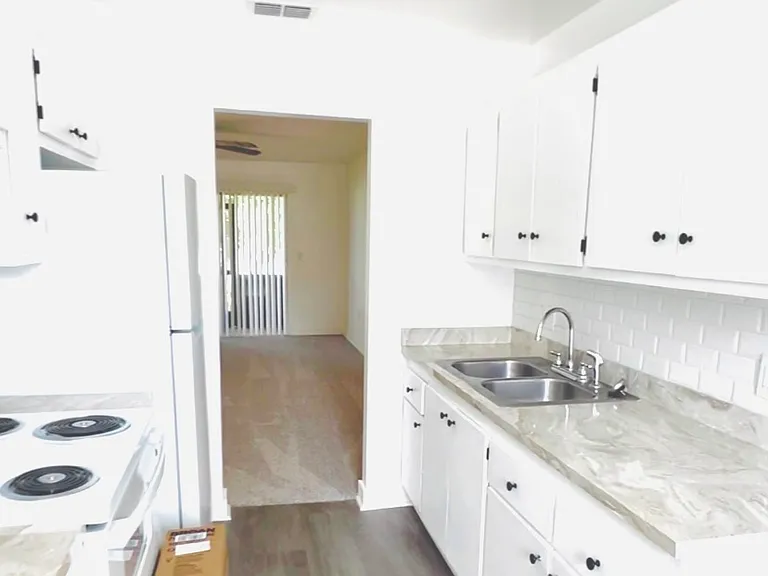 827F Cheney Hwy — Photo 5