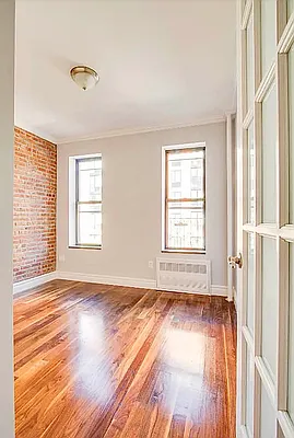 Rented by Century 21 Premier  | media 8