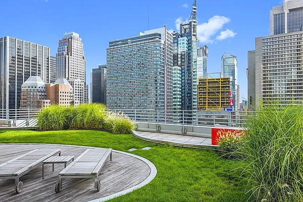 Rented by Oxford Property Group | media 92