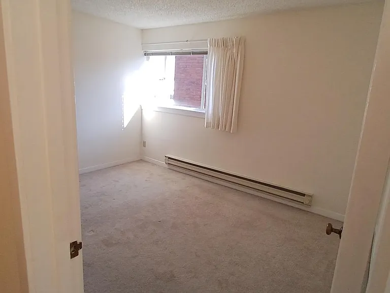 509 4th Ave W #304 — Photo 13