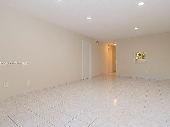 3rd image of 7865 Camino Real #L-104