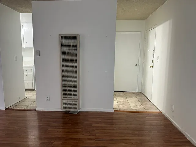 1762 Tamarind Ave #301 — Photo 4