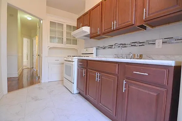 Rented by David Hirsch, LREB | media 2