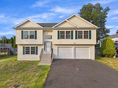 9 Harwich Street, West Haven, CT, 06516