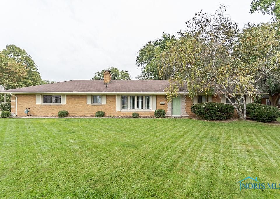 1st image of 2643 Green Valley Dr