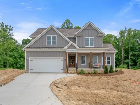 4629 Johnson Creek Ct, Clemmons, NC 27012