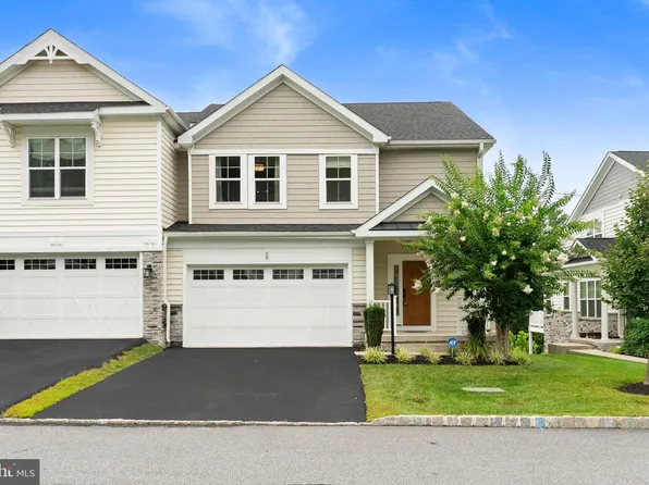 58 Hunters Ln, Glen Mills, PA 19342