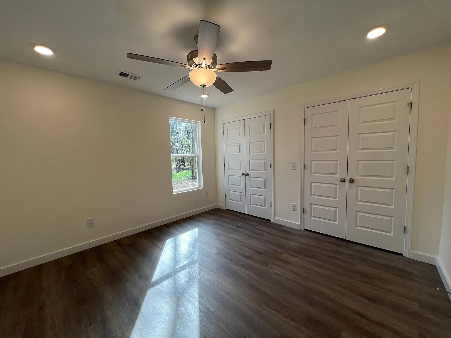103 Alice Dr — Photo 3