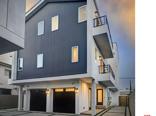 122 N Manhattan Pl, Los Angeles, CA 90004