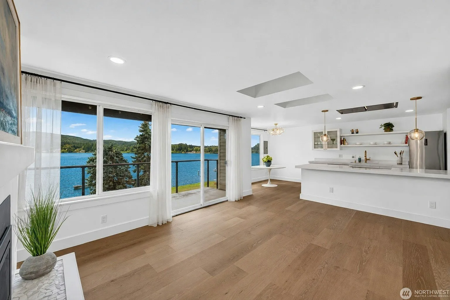 612 Northshore Drive, Unit 101 — Photo 1