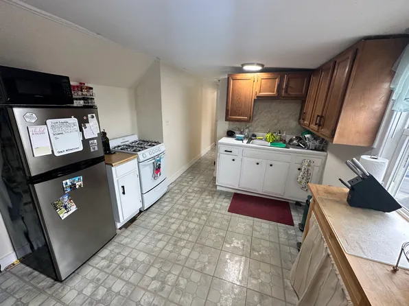 545 Broadway #3, Somerville, MA 02145