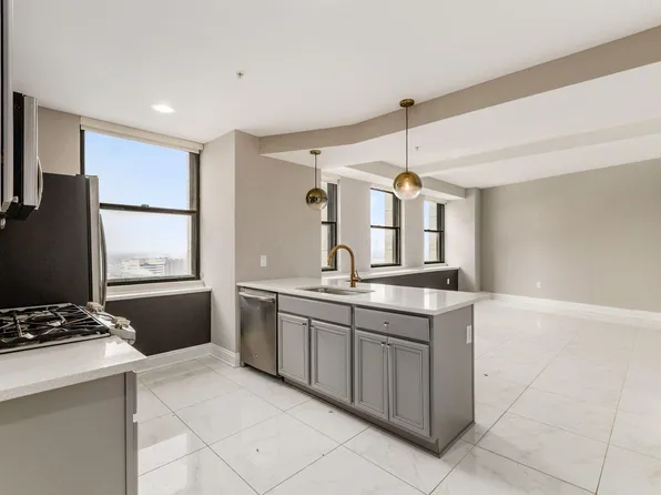 50 W Broad St #2101, Columbus, OH 43215