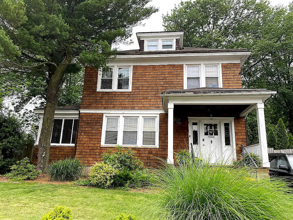 155 Freeman St photo 1