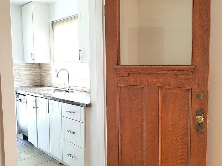 1 Maynard Ave #1 — Photo 12