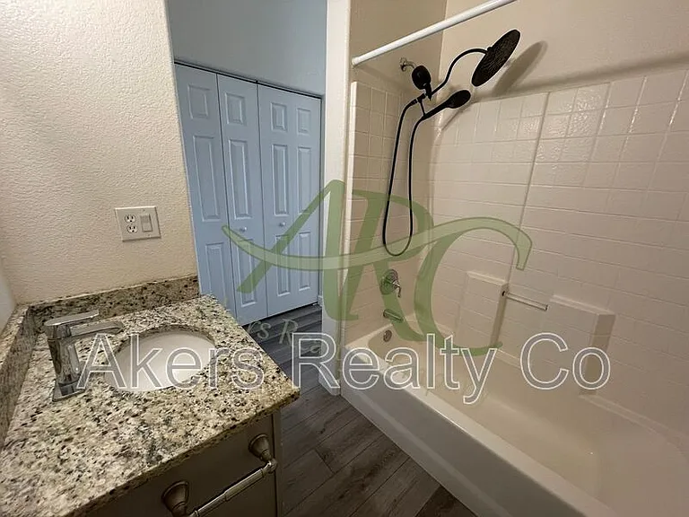 951 S Harmony Ln — Photo 10