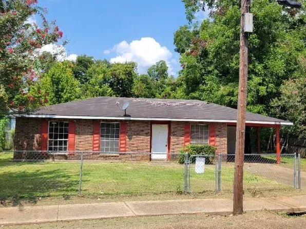 2607 Hardy St, Lecompte, LA 71346