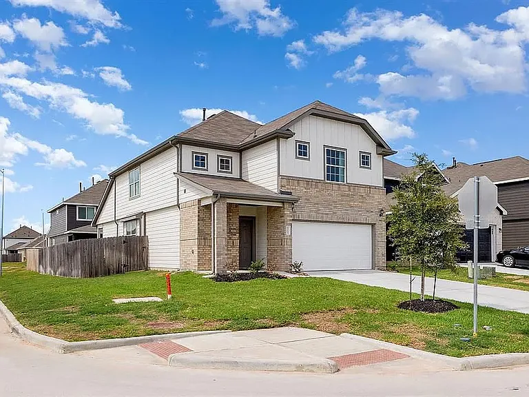 23603 Goodfellow Dr — Photo 2