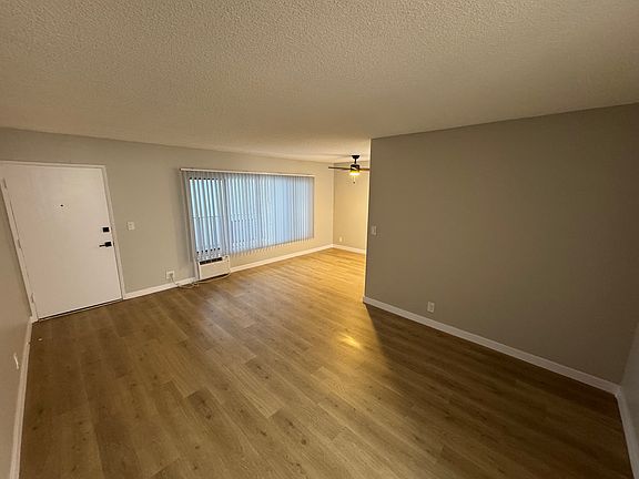 2nd image of 5333 Russell Ave APT 204