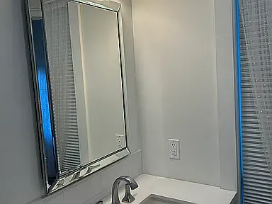 Queen bath 1