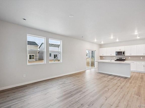 5th image of 204 Amy Avenue