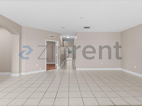 4th image of 1015 Shoma Dr