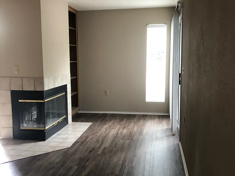 Camino Woods Apartments — Photo 16