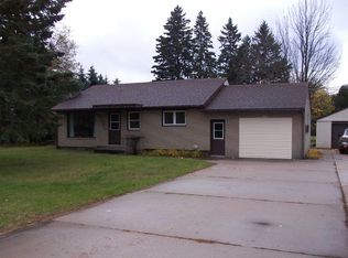 4903 Danforth Rd, Escanaba, MI 49829