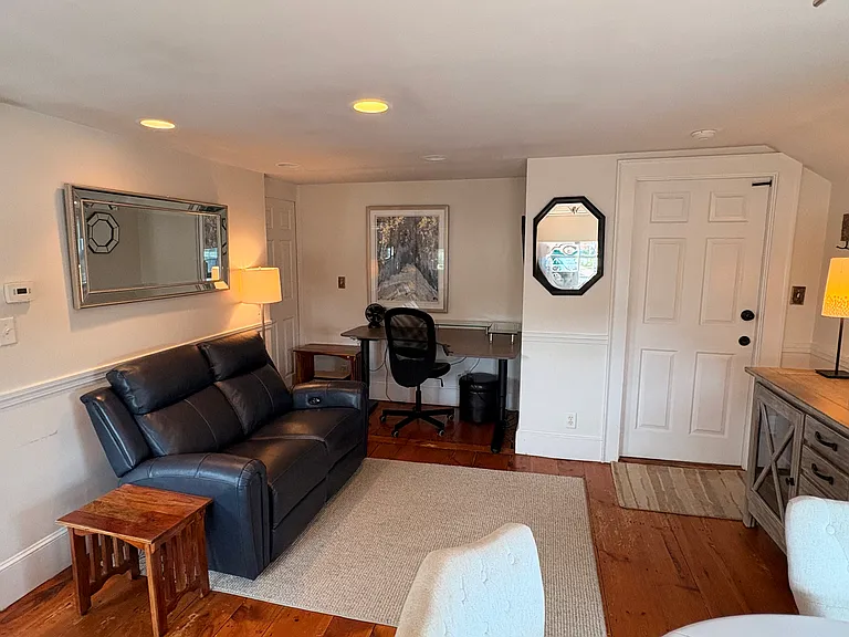 77 Pleasant St #5 — Photo 2